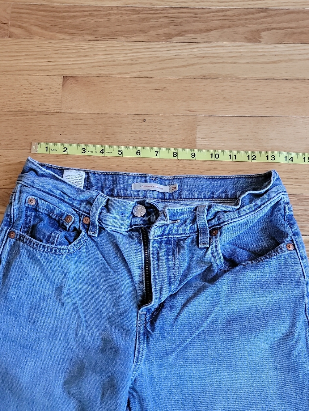 Levi's Women's Straight-Leg Jeans in Medium Blue Denim - Picture 1 of 5